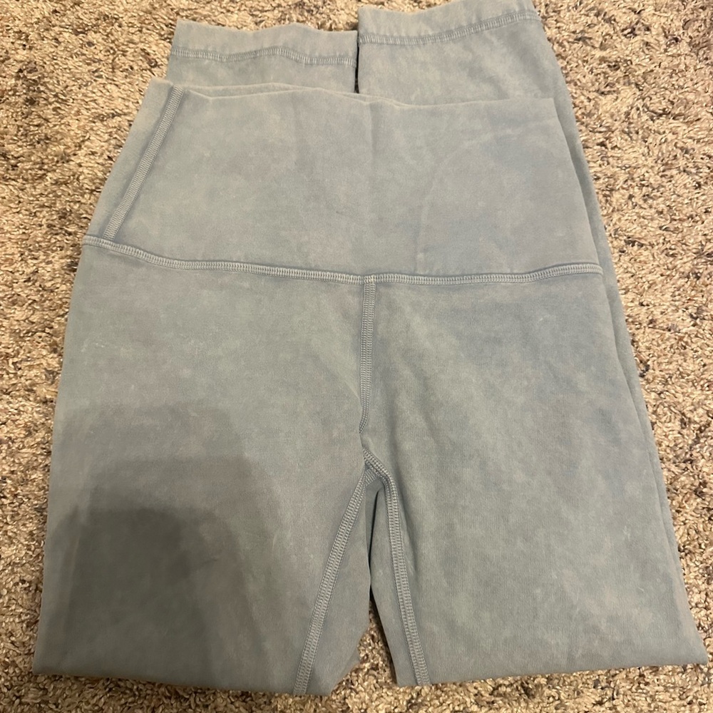 Light Blue High-Waisted Cropped Lululemon Wunder Wunder Leggings